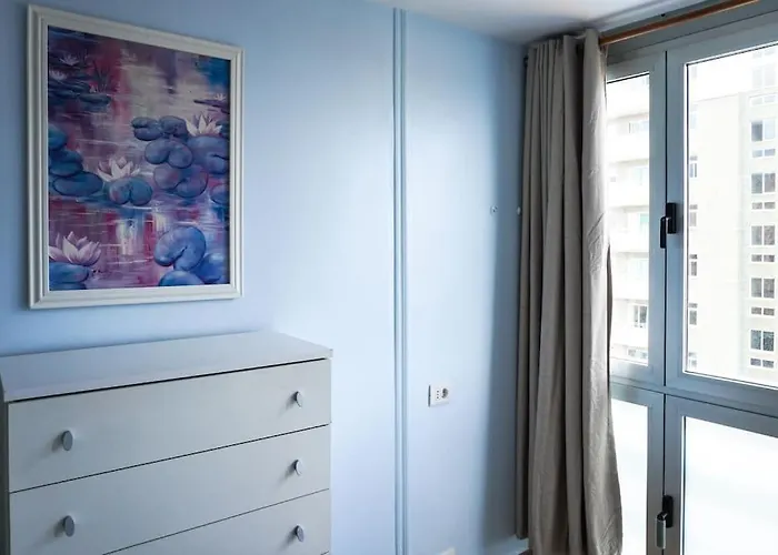 Blue Batayola Pool カンデラリア