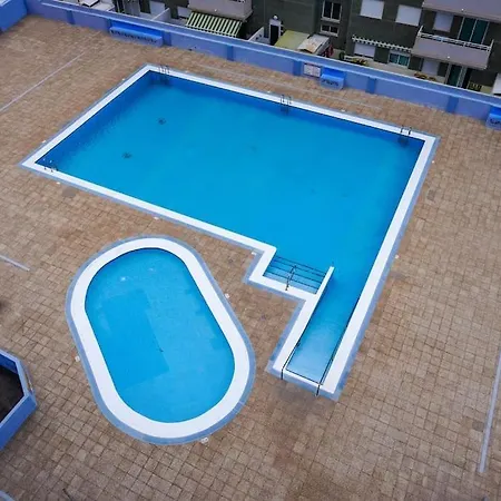 Blue Batayola Pool شقة *